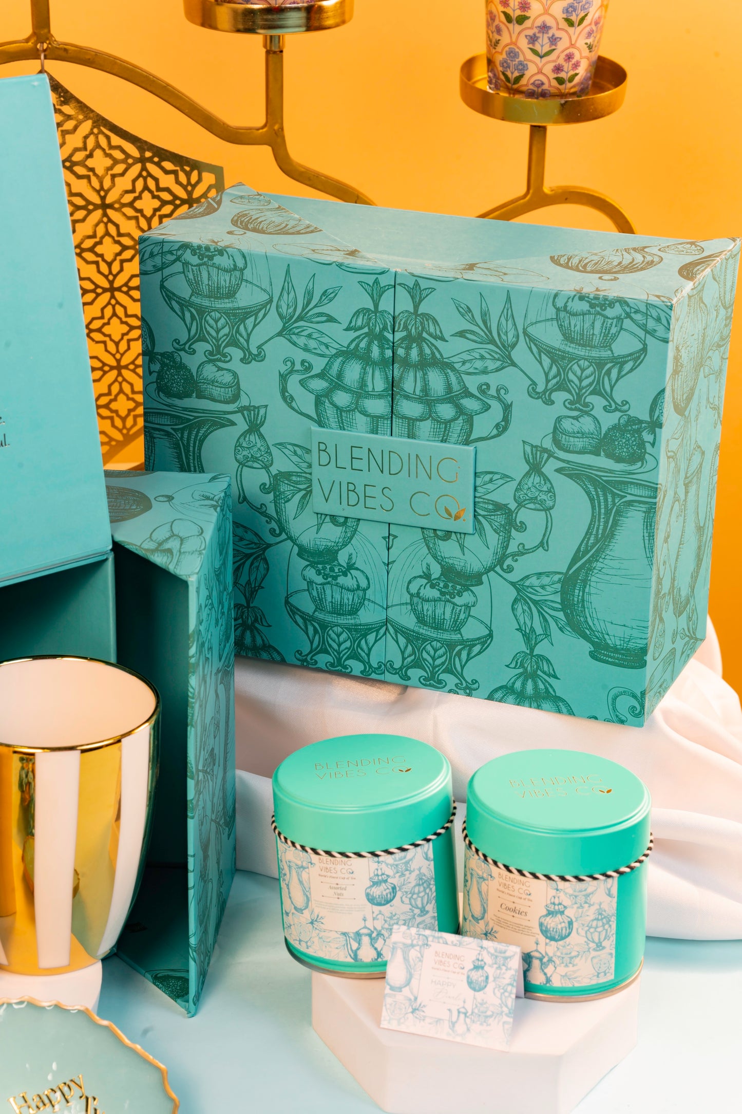 Premium Turquoise Open Door Hamper
